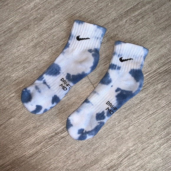 Nike Tie Dye Socks - Picture 3 of 5